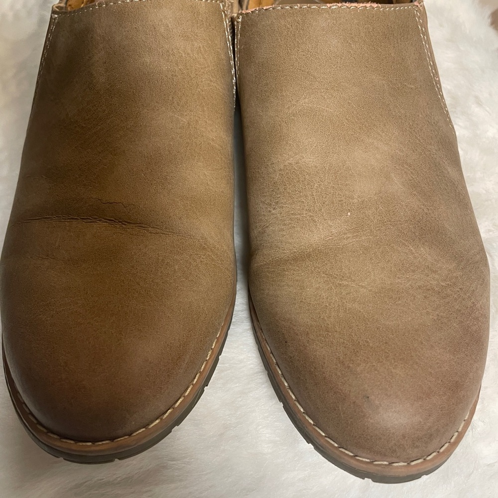 EuroSoft by Sofft Taupe Chelsea Ankle Boots Comfort Slip On
